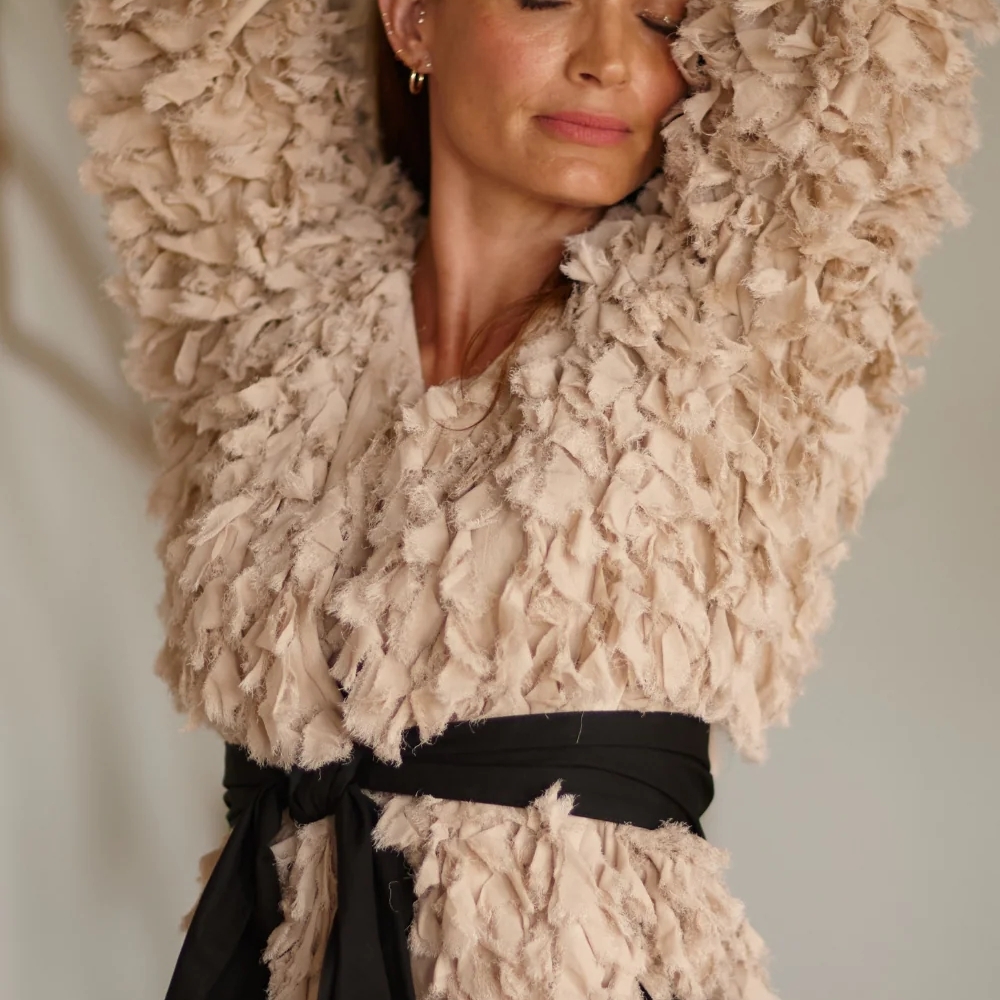 Chic Bolero Top Nude